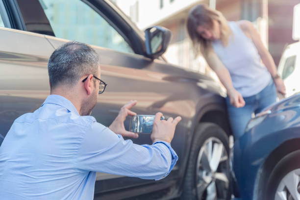 Professional Commercial Auto Insurance technician working in North Tustin, CA